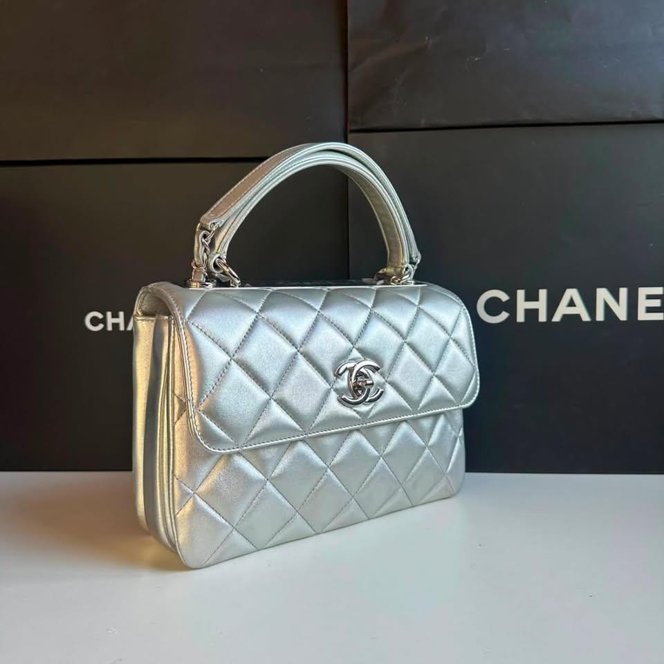 CHANEL Trendy CC Top Handle Bag