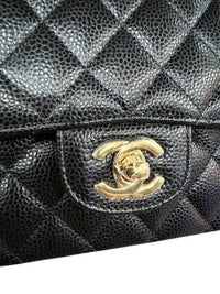 Chanel classic Medium Caviar
