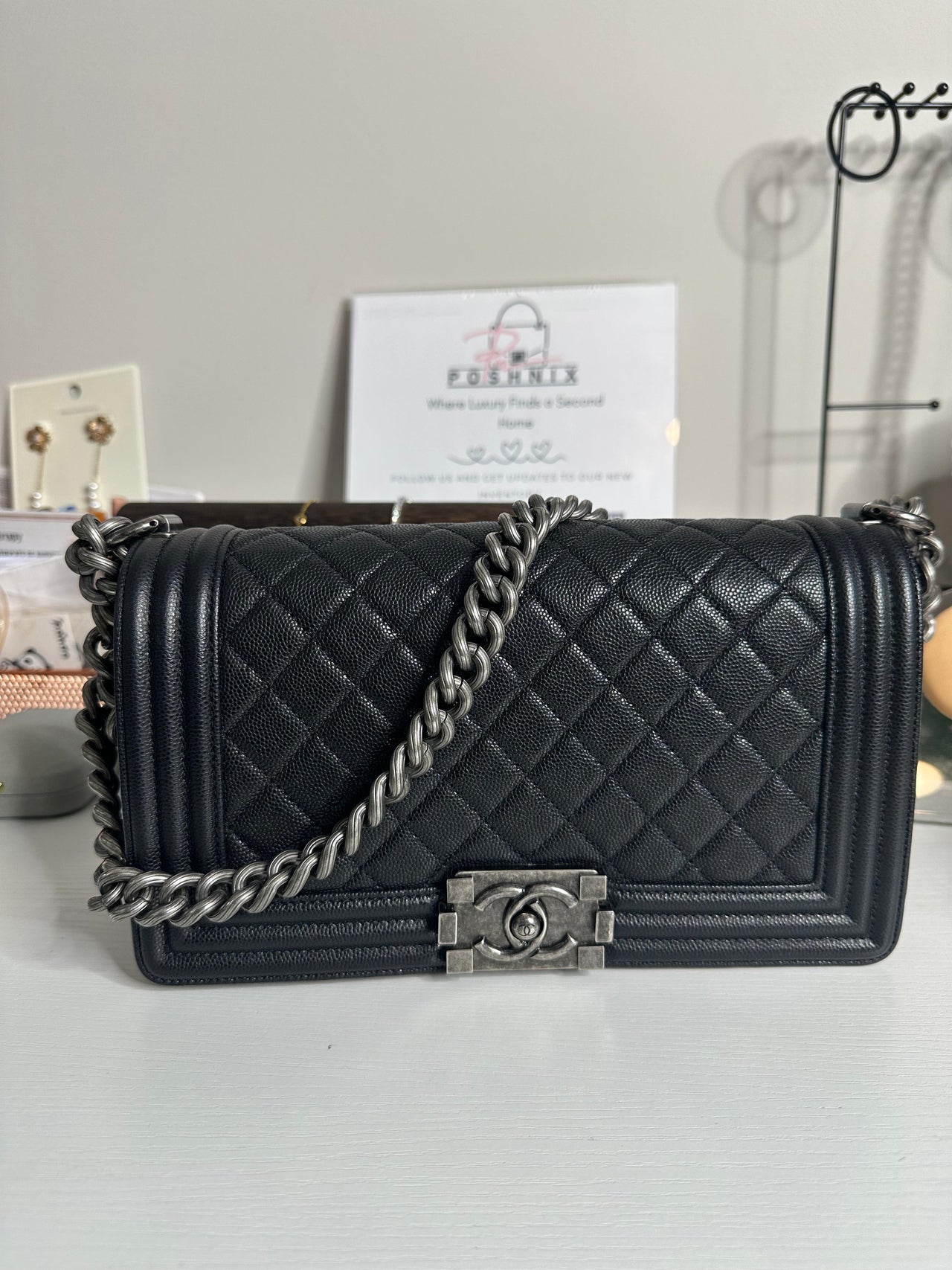 Chanel Boy Bag medium Ruthenium Hardware
