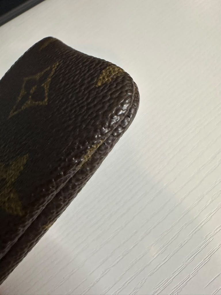 LV Key Cles Monogram