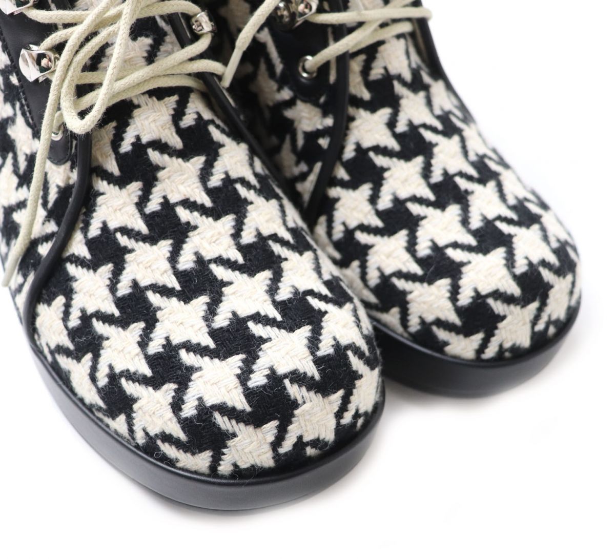 GUCCI boots Bore Black x Ivory Women 37 Used Authentic