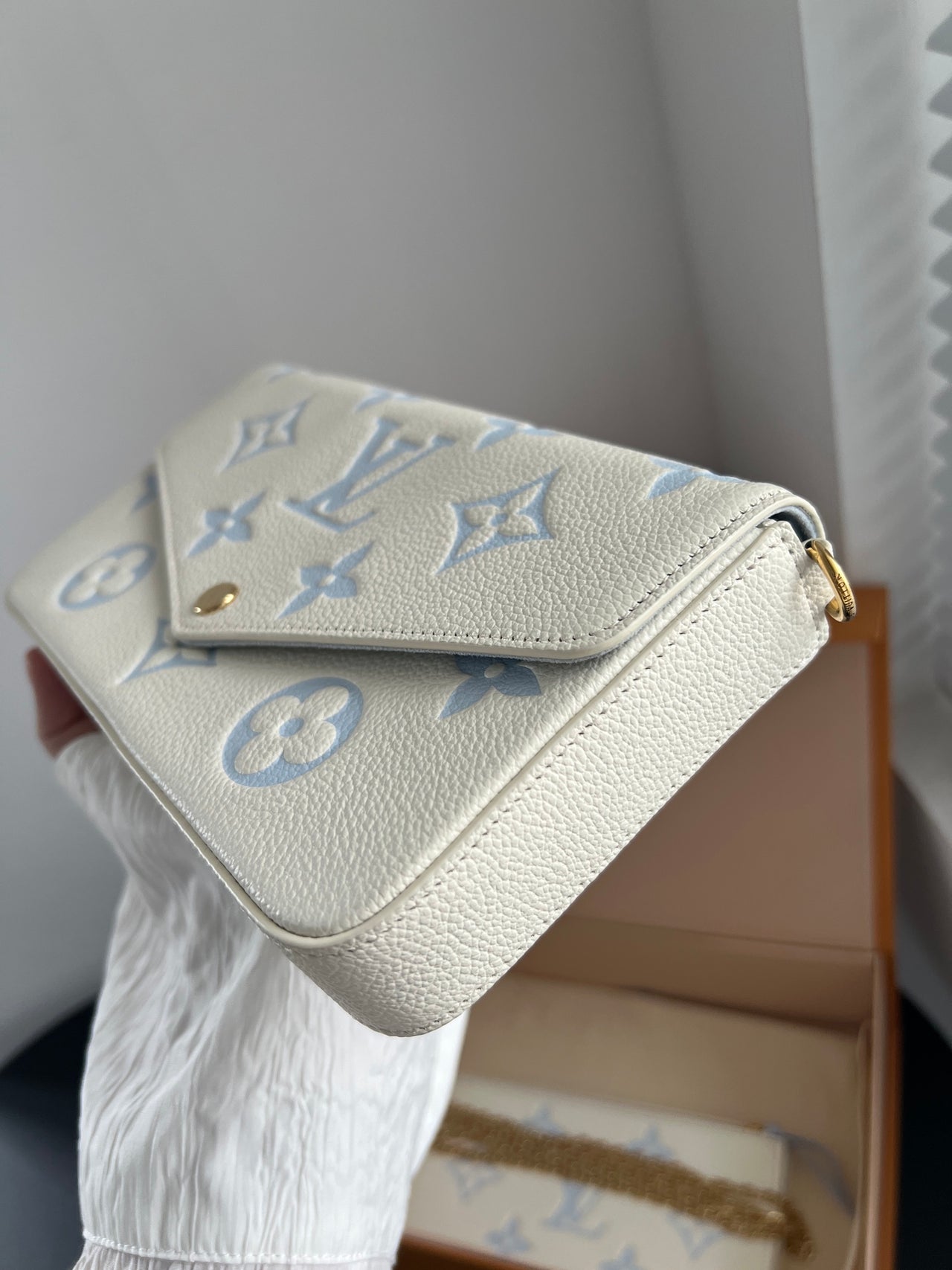 LOUIS VUITTON Jade Guigou Three-in-One Bag – Monogram