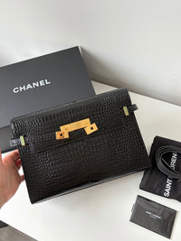 SAINT LAURENT Manhattan Medium Bag – Black Crocodile-Embossed Leather