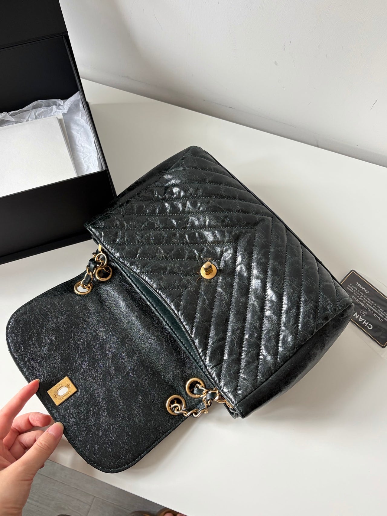 CHANEL Emerald Green V-Shaped Shoulder Bag – Oil Wax Leather