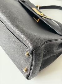 HERMÈS Kelly 32 – Black Leather with Gold Hardware
