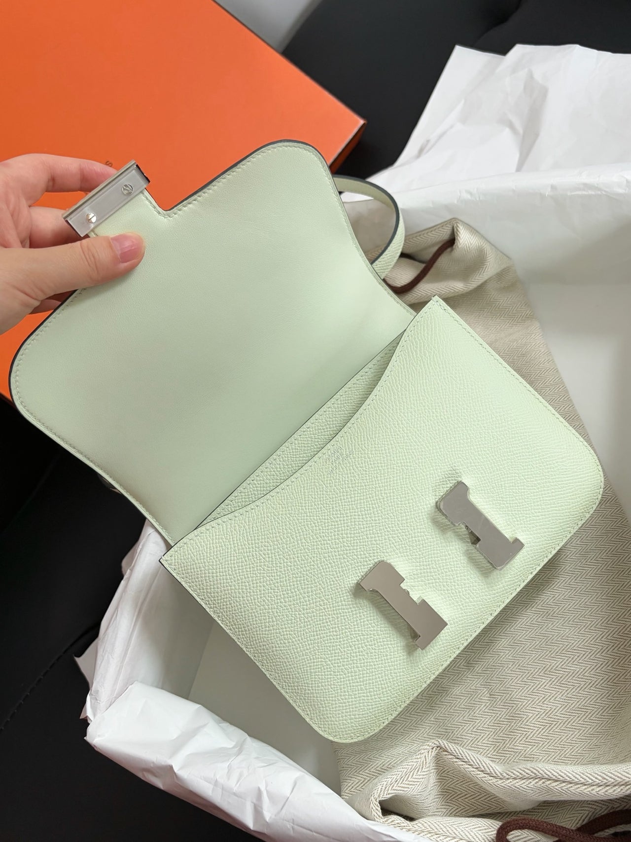 HERMÈS Constance 19 – Boucle Green Epsom Leather with Silver Hardware