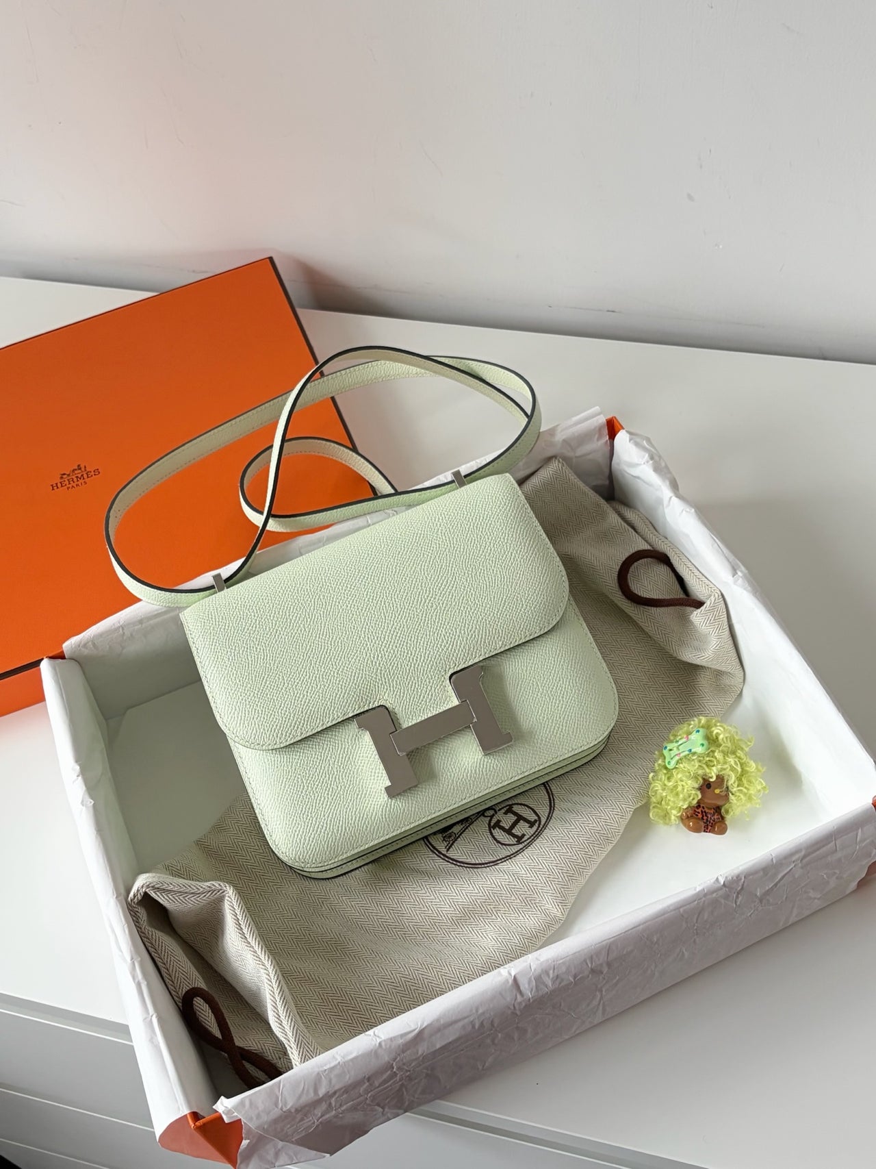 HERMÈS Constance 19 – Boucle Green Epsom Leather with Silver Hardware