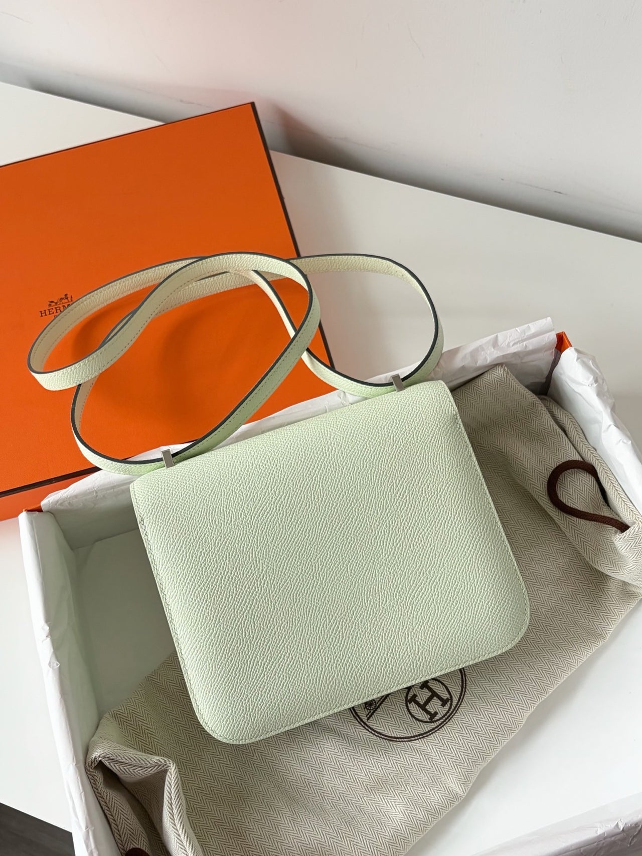 HERMÈS Constance 19 – Boucle Green Epsom Leather with Silver Hardware