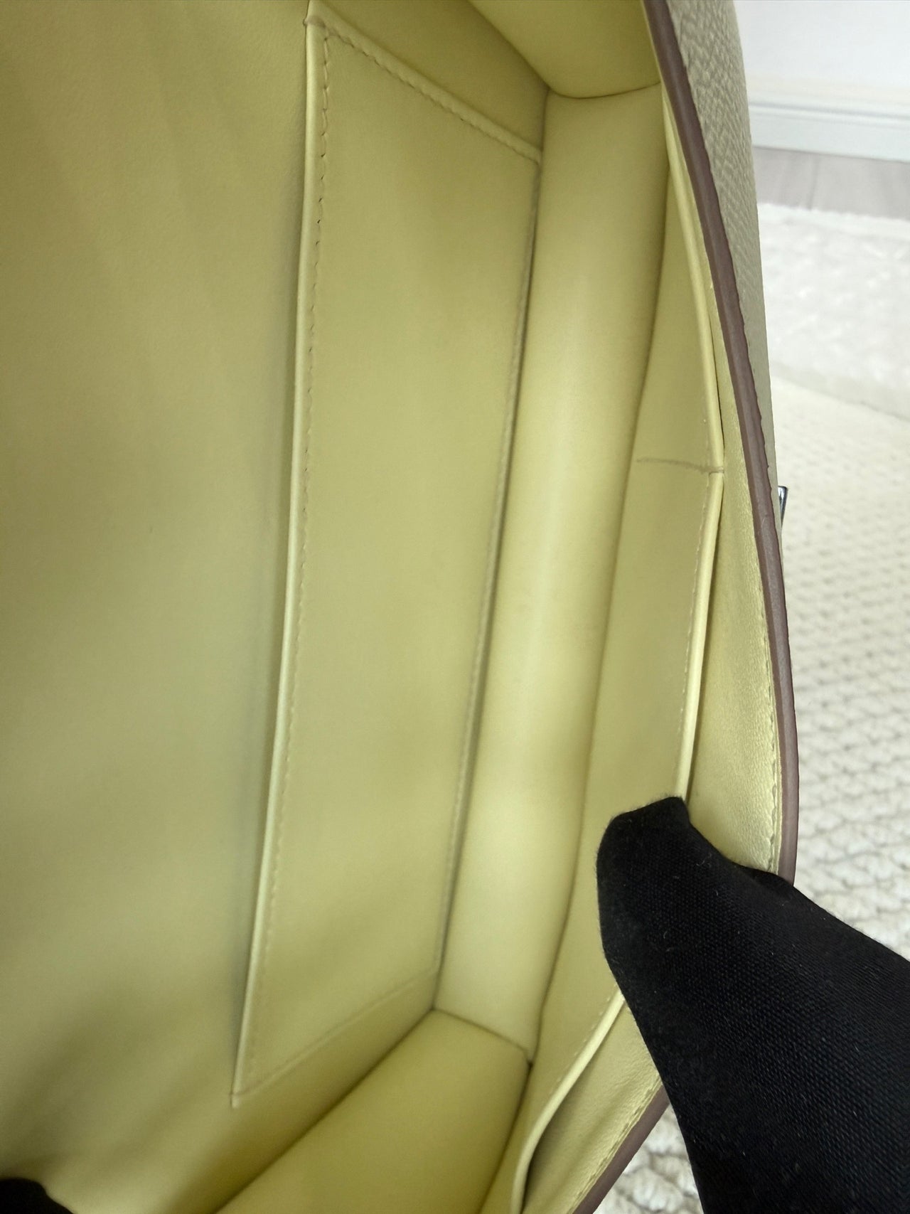 HERMÈS Constance 18 – Elan Yellow Epsom Leather with Silver Hardware