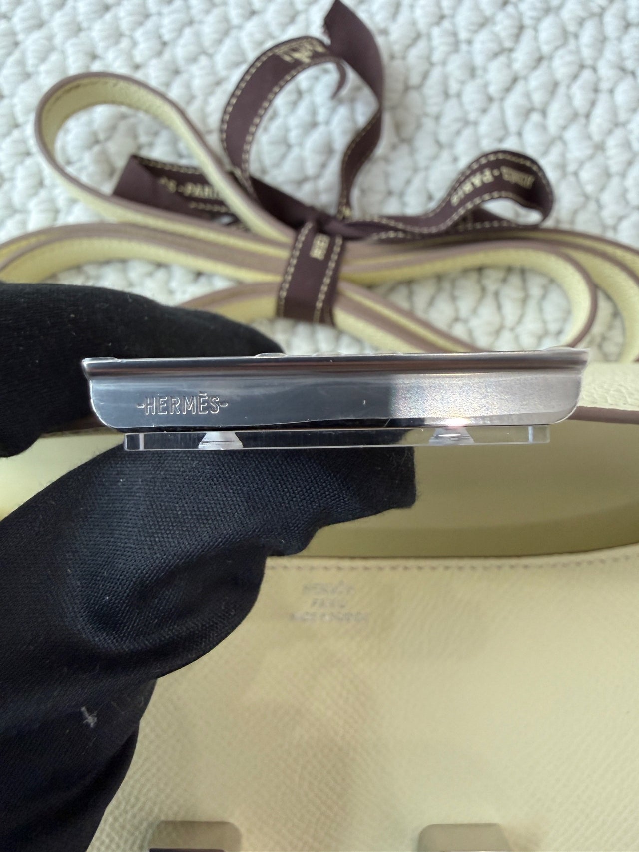 HERMÈS Constance 18 – Elan Yellow Epsom Leather with Silver Hardware