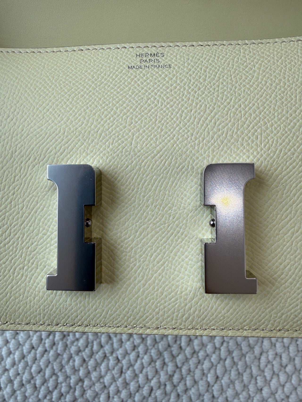 HERMÈS Constance 18 – Elan Yellow Epsom Leather with Silver Hardware