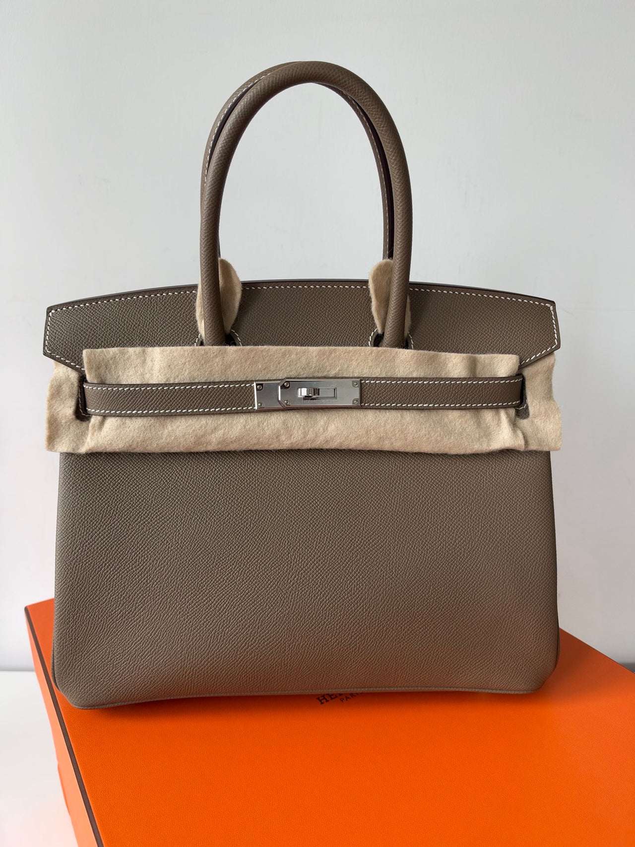 HERMÈS Birkin 30 – Elephant Gray Epsom Leather with Silver Hardware