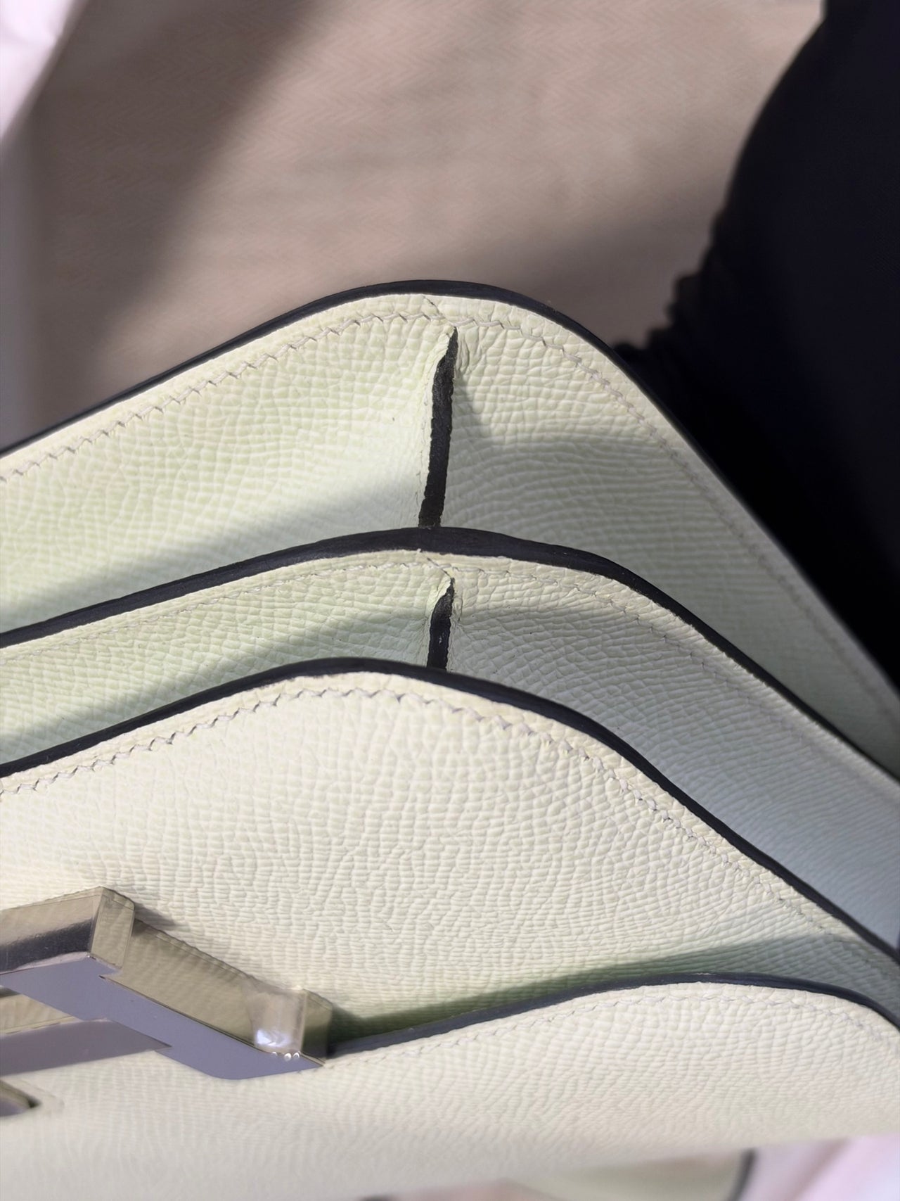 HERMÈS Constance 19 – Boucle Green Epsom Leather with Silver Hardware