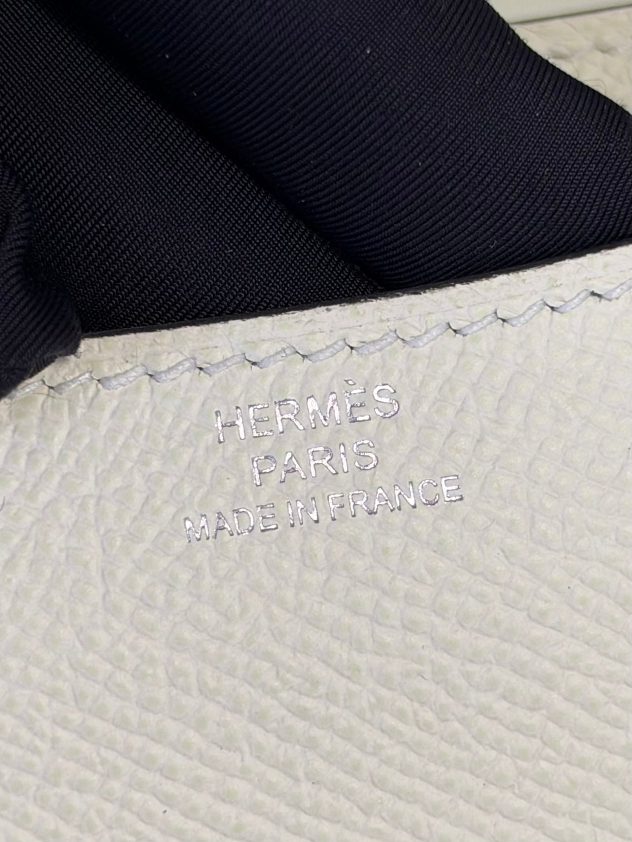 HERMÈS Constance 19 – Boucle Green Epsom Leather with Silver Hardware
